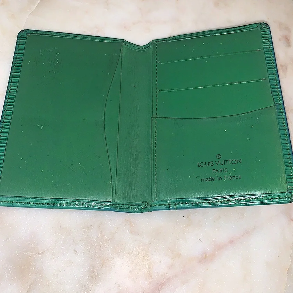 LOUIS VUITTON POCHETTE CARD HOLDER GREEN EPI LEATHER VINTAGE 1998 FRANCE